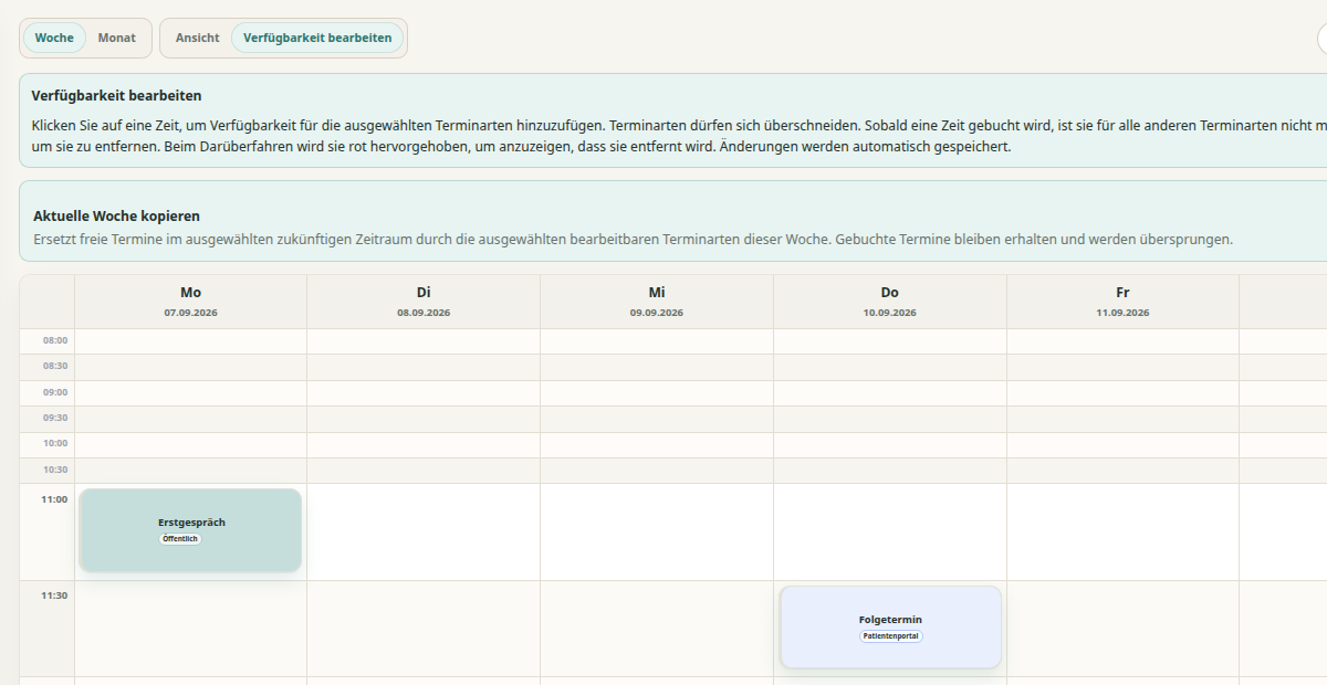 Bearbeitungsmodus eines belegten Wochenkalenders mit Funktion zum Kopieren der Woche.